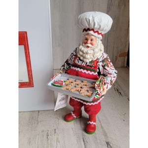 Clothtique santa baker cooking Ate tiny reindeer Dept 56 4038526 xmas figure decor