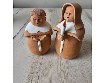 Vintage terracotta monk nun sirmar chili pottery statue decor figurine candle