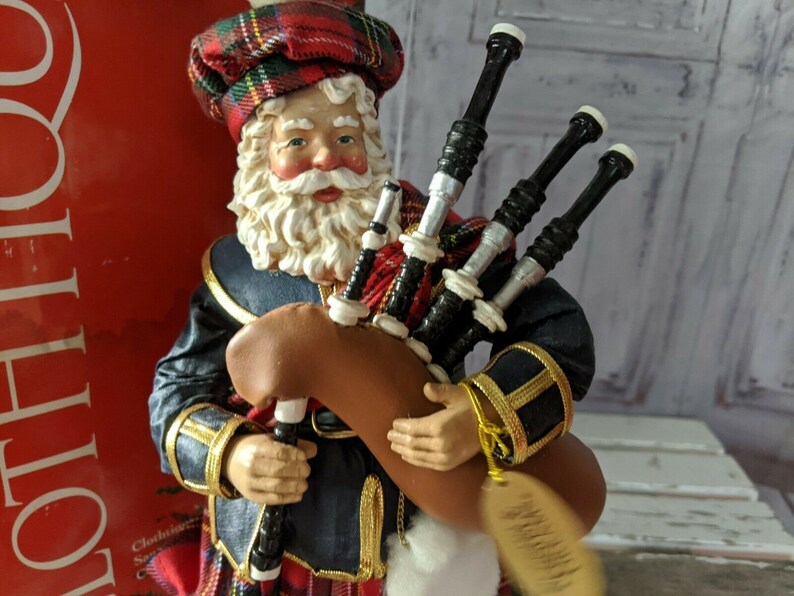 Clothtique Possible Dreams 2000 Christmas Piper Santa Bagpipe Etsy