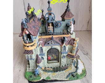 Lemax Spooky Town Vicki's Cattery Cat House Halloween Village