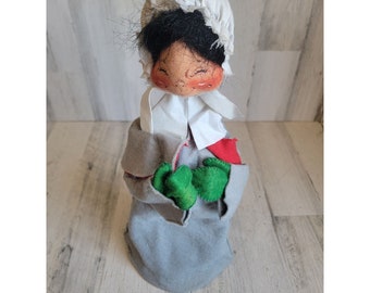 Large Annalee caroler woman Pilgrim Xmas home decor smile