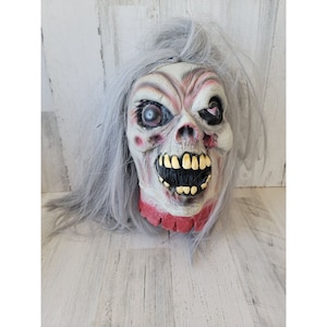 Hanging zombie life size head Grandma Halloween scary prop decor