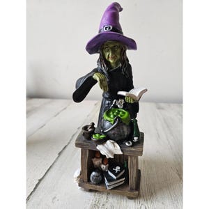 Transpac Johanna Parker witch potion Statue figurine RARE Halloween unique
