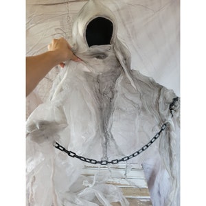 Hanging faceless ghost Halloween prop chain prisoner AS IS home decor