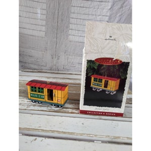 Hallmark Yuletide Central Mail car 1996 3rd train tin ornament Xmas holiday New