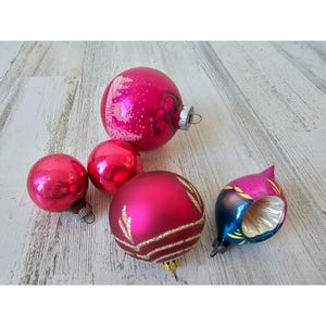 Vintage pink shiny bright reindeer glass ornament mercury set indent litter Xmas tree