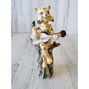 Ideal cheetah guitar band musical vintage porcelain figurine funny