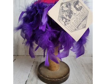 Mary Jean Red Hat Stand Feather Collectible Decormary Jean  display picture 3