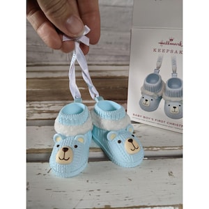 Hallmark baby boy&#39;s first Christmas shoes bear Christmas holiday tree New