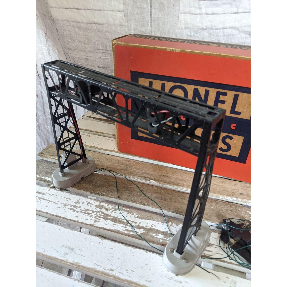 Lionel 450 operating signal bridge vintage train Etsy