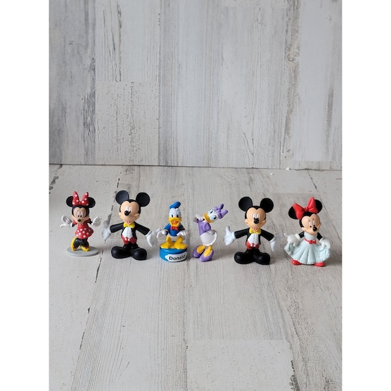 Disney Couple Minnie Mouse Mickey Dasisy Donald Duck Playset Toy
