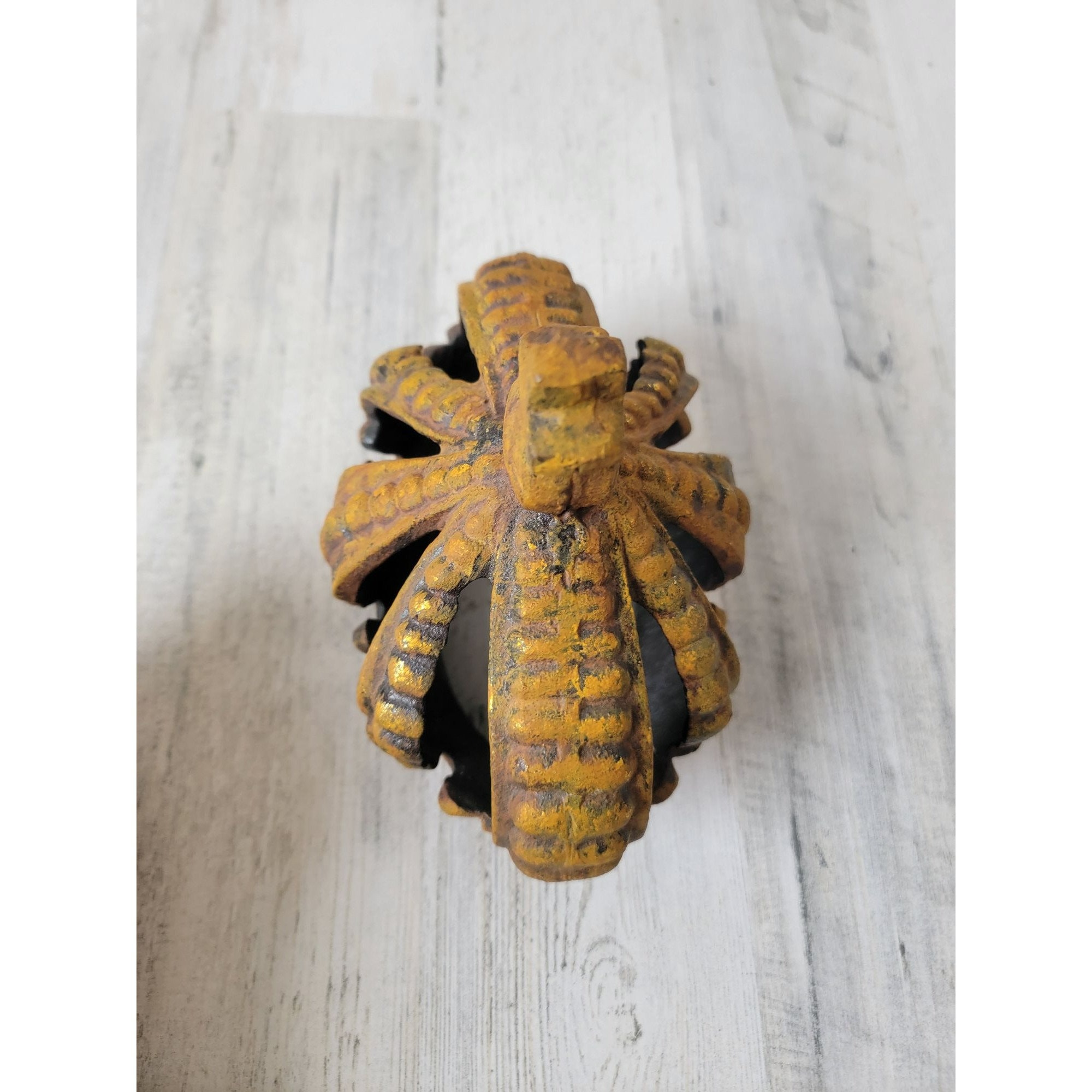 FIGURINE RÉSINE LION COURONNÉ DORÉE MM 6 CM