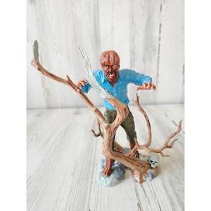 Playing mantis wolfman wolverine Channing 1999 figurine statue kit vintage Halloween decor
