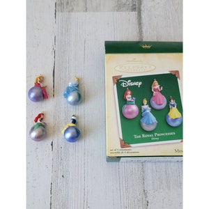 Hallmark the Royal princesses Disney ornament Xmas Cinderella Ariel Snow White Sleeping Beauty