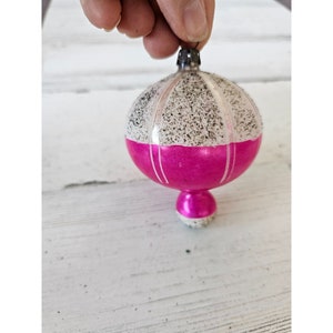 Vintage Poland pink glitter glass ornament hot air balloon Xmas tree