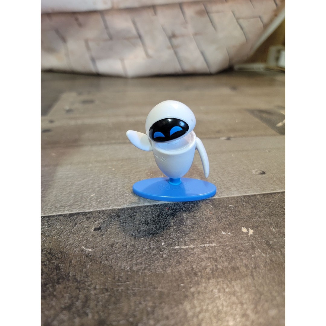 disney pixar wall e and eve figures