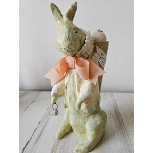 Cesta vintage Nicole Sayre de 15&quot; con forma de conejito de Pascua, estilo del Medio Oeste, lecturas primaverales, decoración primaveral, tazón grande único con purpurina, estilo shabby chic.