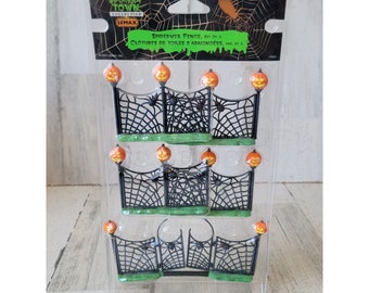 Lemax spooky town spider web fence set Halloween Village accessory