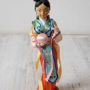 Asian satin Doll Girl princess collectible figure