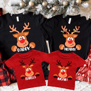 Kerstshirt familie rendieren, aangepaste pyjama familienaam, gepersonaliseerd kerstshirt familie, bijpassend familieshirt, grappig kerst-T-shirt