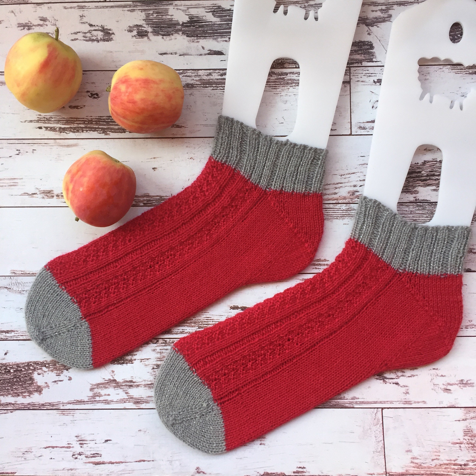 Knitting socks pattern easy for beginners by magic loop from Etsy