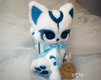 Peluche Kitsune ~ Adorable kitsune fait main blanc et bleu ~ Réalisé sur commande