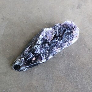 Natural Amethyst Point