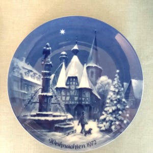 Vintage Berlin Design Blue Christmas Plate: Weihnachten 1972, West Germany