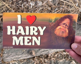 Divertida pegatina para parachoques de Bigfoot / Pegatina para parachoques de regalo de mordaza / Pegatina de Bigfoot / Amante de Sasquatch / Regalo de elefante blanco / I heart Hairy Men