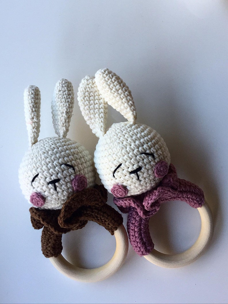 newborn giftbox  bunny teething ring rattle crochet baby image 5