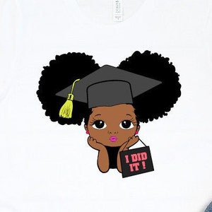ピーカブーガールバンドル、プリンセスSVG、かわいい黒人アフリカ系アメリカ人の子供たちの卒業SVG、黒人で教育を受けたSVG、卒業黒人少女SVG、BAE