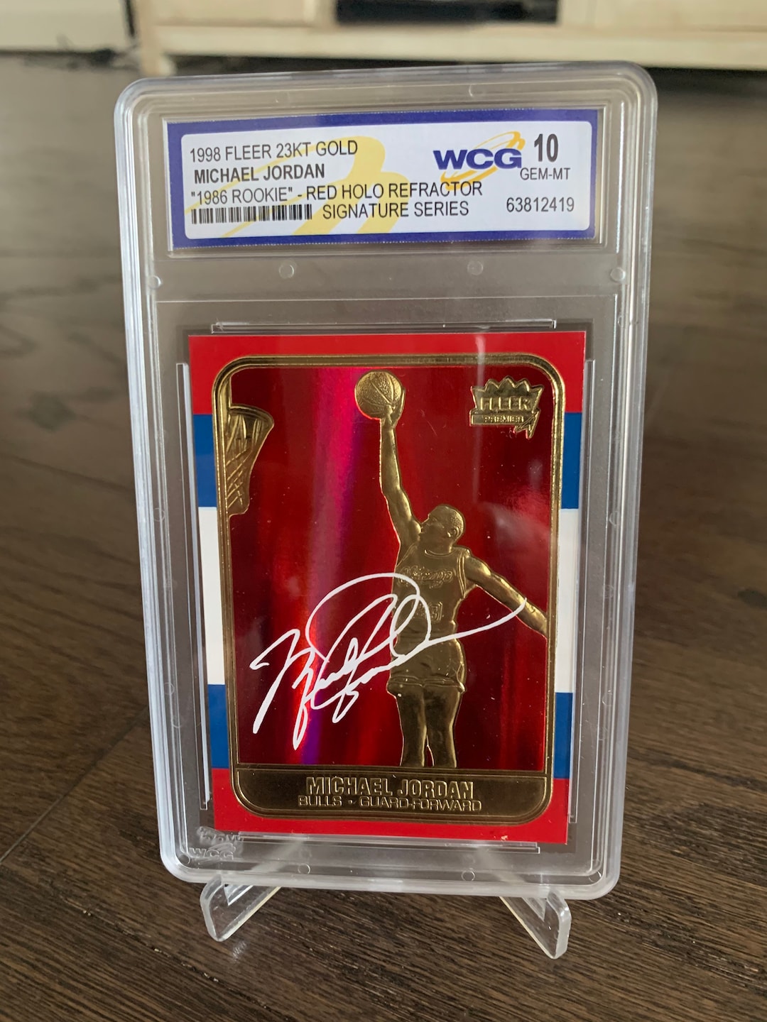 Michael Jordan 23k Gold Red Holo Refractor Signature Series Graded