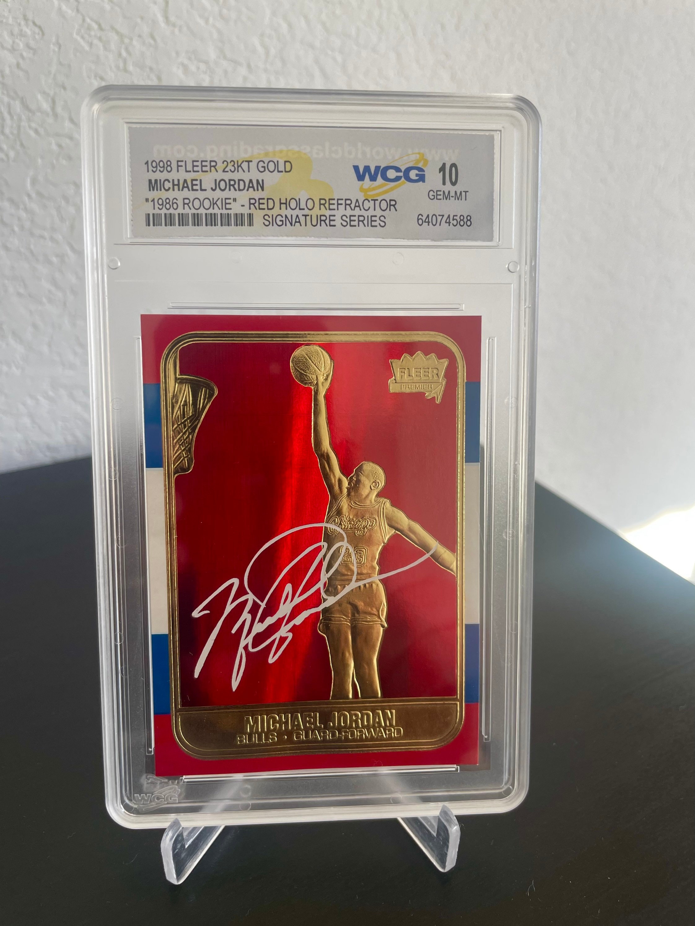 1998 Michael Jordan Fleer 23K Gold Card - Red Prizm Refractor GEM