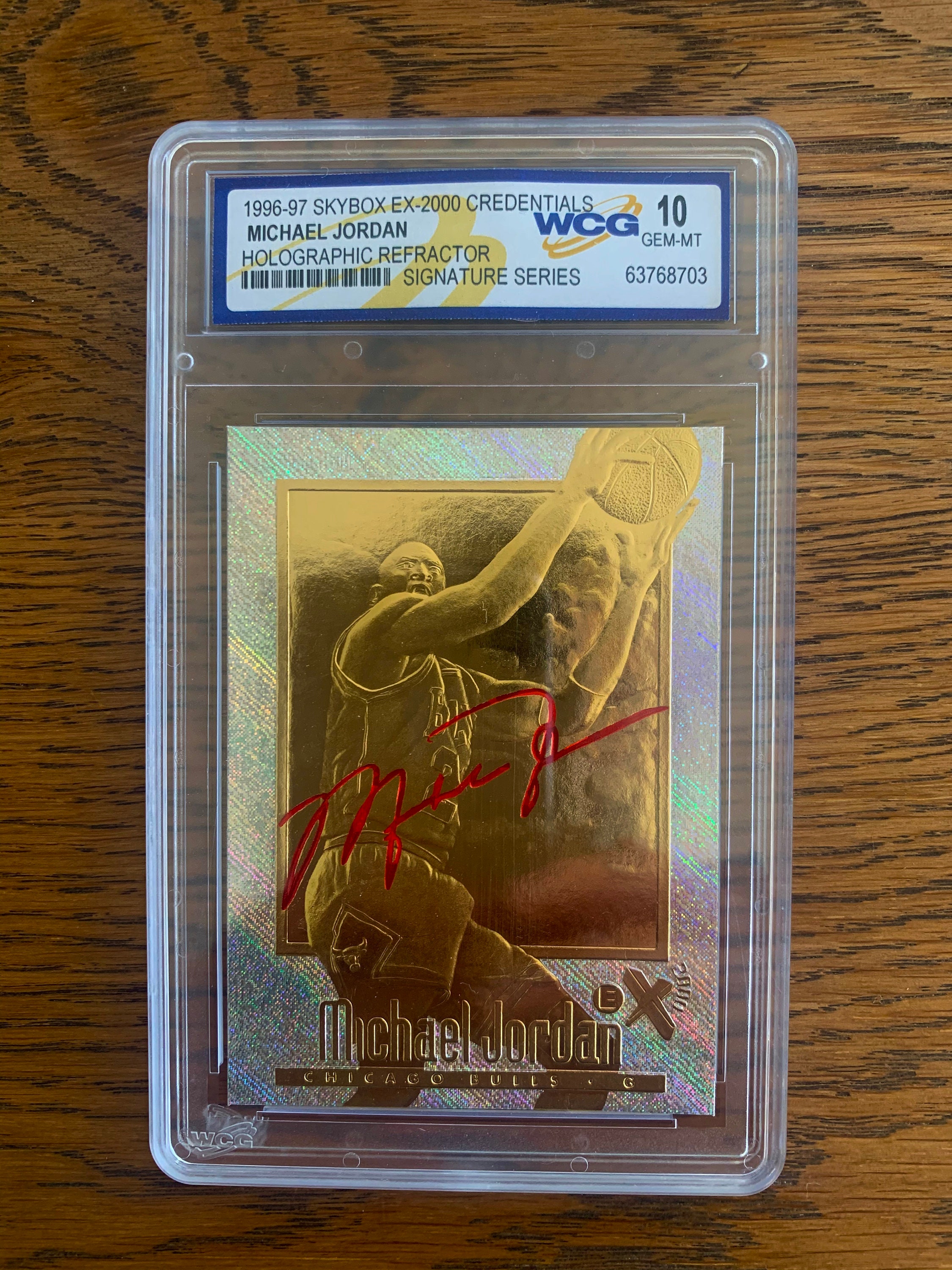 MICHAEL JORDAN Chicago Bulls Holographic Refractor Signature 