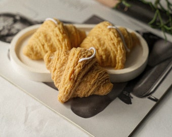 Croissant Kerze | Handgemachte Sojawachs Dekoration