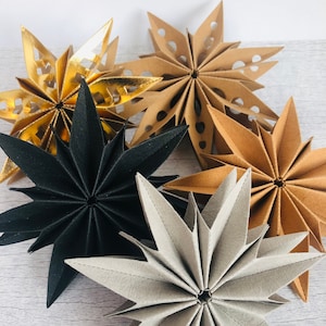 Snappap, poinsettia, vegan, paper star, folded star, Christmas star, Christmas gift, Christmas decoration