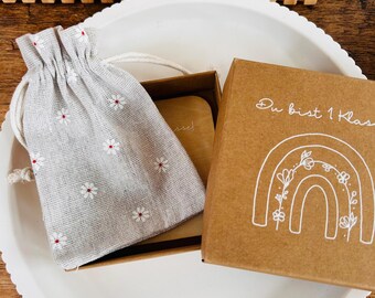 HOWAF Paquete De 30 Regalos Para Estudiantes De Profesores, Tarjeta De Fin De Término Y Eres Una Estrella, Llavero De Arco Iris, Regalo De Clase Para Niños Escolares, Regalos De Fin