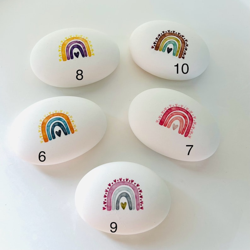 Lucky stone, lucky charm, guest gift, rainbow guest gift, rainbow table decoration, baptism guest gift, hand flatterer image 3
