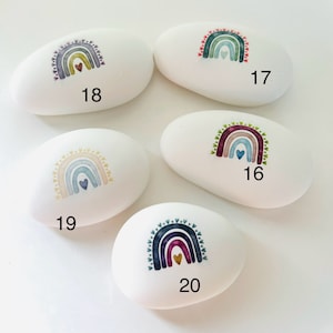 Lucky stone, lucky charm, guest gift, rainbow guest gift, rainbow table decoration, baptism guest gift, hand flatterer image 5