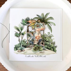 Carte pour la rentrée scolaire, carte pour écolier, cadeau cône scolaire, cadeau pour la rentrée scolaire, pendentif en bois, personnalisé, dinosaure, dino