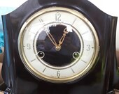 Vintage SMITHS ENFIELD Art Deco striking 8 day Bakelite clock