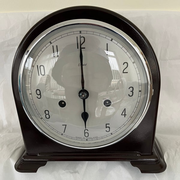 Smiths Art Deco 8 Day Striking Mantel Clock with Bakelite case.