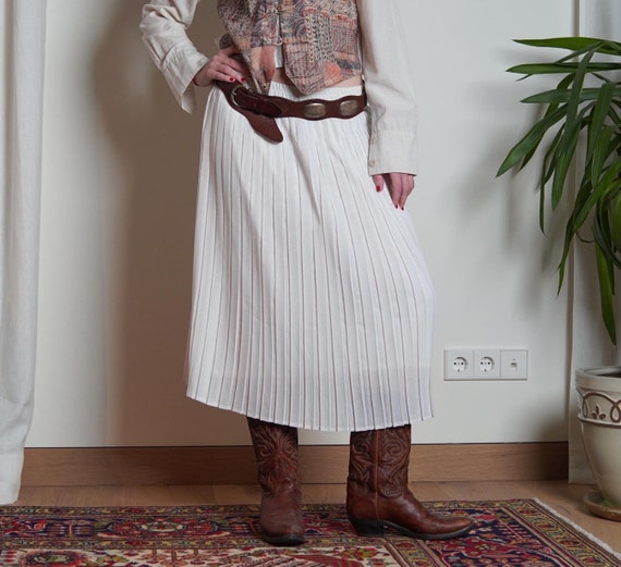 90s Neue Masche Sauer White Pleated Skirt Vintage Below Knee