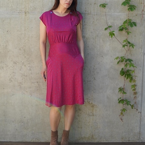 70s Floral Burgundy Dress: Vintage Waisted Polyester Midi Dress