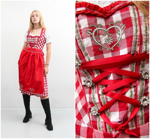 Vintage Folk Dress / Traditional Oktoberfest Dress