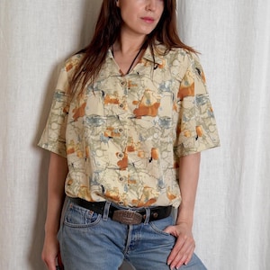 Blusa astratta vintage anni '90: beige marrone pastello, vestibilità ampia, ampia