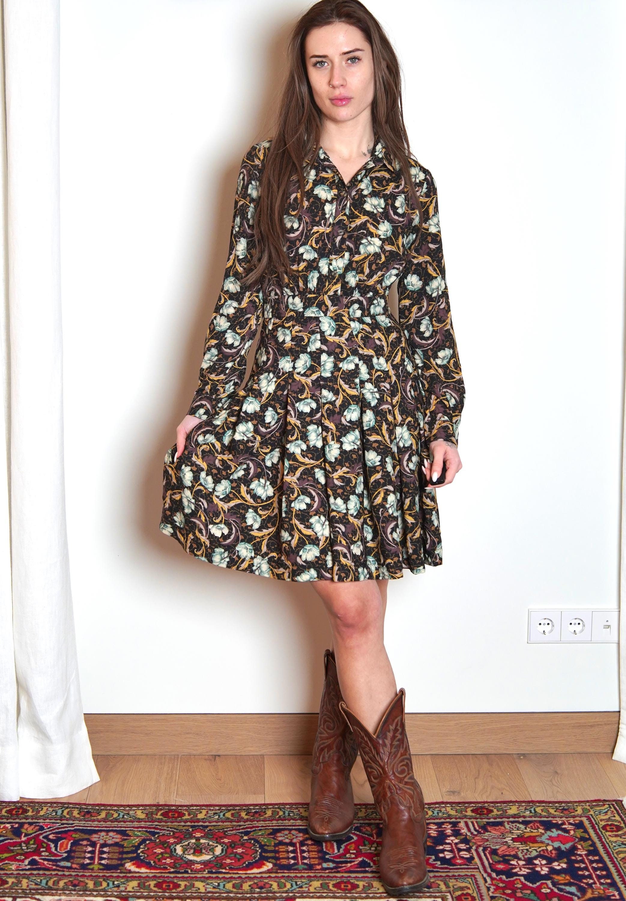 ⭐︎希少⭐︎CARAMEL VINTAGEFLORAL PRINT DRESS 8A ⭐︎希少⭐︎CARAMEL VINTAGEFLORAL PRINT DRESS 8A