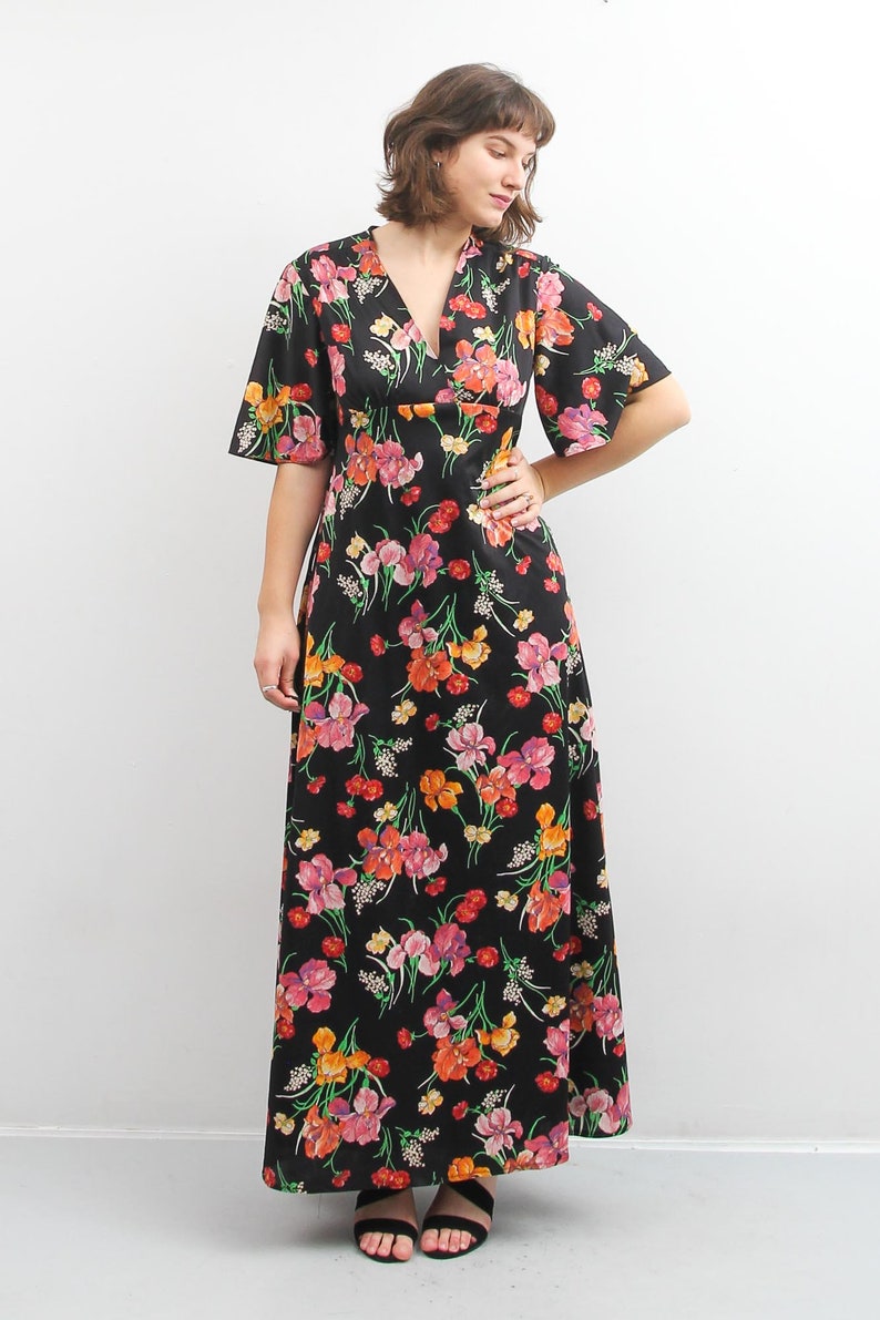 70s Black Floral Dress Maxi Long Dress Short Sleeve Dress Vintage Boho Bohemian Dress Retro Printed Dress Medium Belted Dress