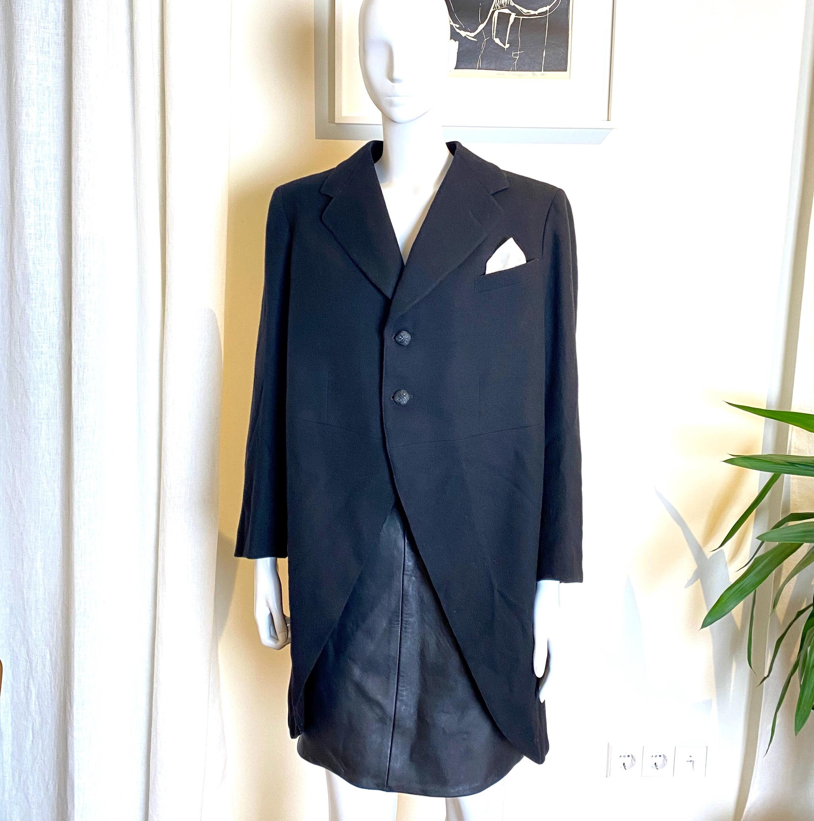 ジャケット・アウター 1900s French vintage tailcoat Vintage Dinner Jacket Black Wool French Coat Circa 1880
