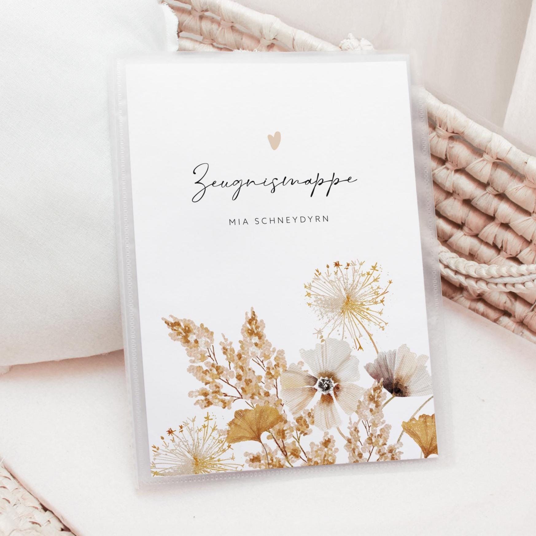 Personalized certificate folder MIA with dried flowers – gift for school enrollment & back to school – 20 transparent sheets for certificates and diplomas